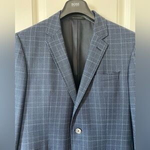 BOSS Blue Plaid Wool Blazer, size 40 US (50 IT)